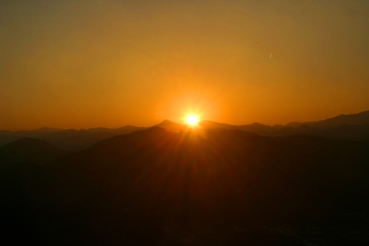 七越峰の夕陽 Sunset from Mount Nanakoshi