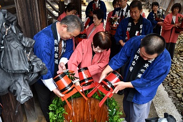 献湯祭の様子