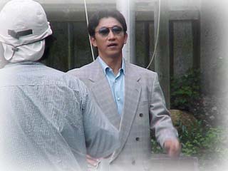元プロ野球選手の田尾さん、役でポルシェに乗って登場